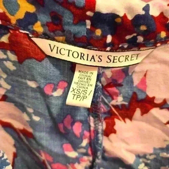Victoria Secret Floral Cover Up,Size XS-S - Picture 2 of 4